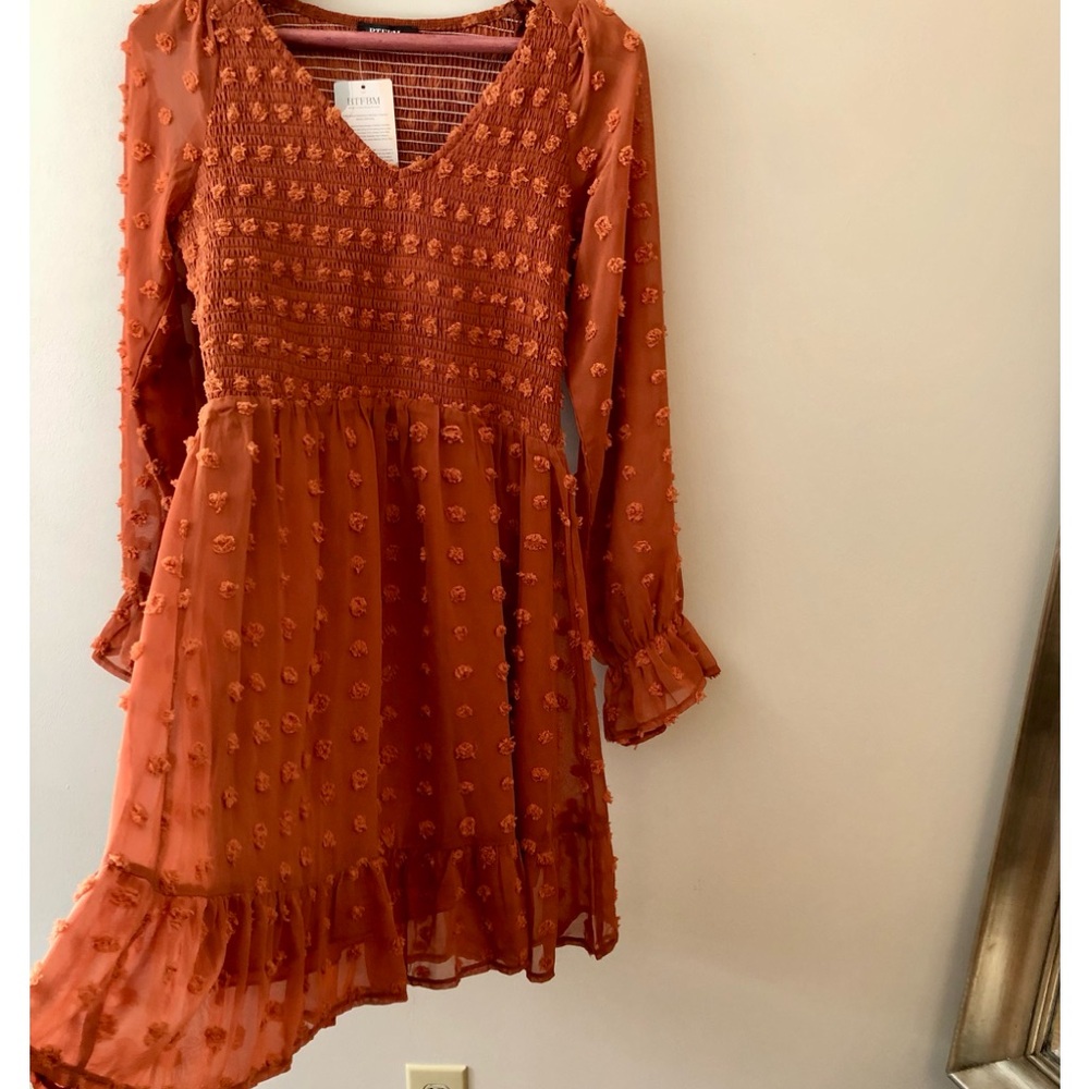 Women's Textured Long Sleeve V-Neck Dress - Rust